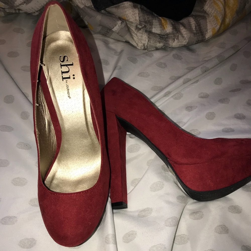 Red Heels - Picture 2 of 2